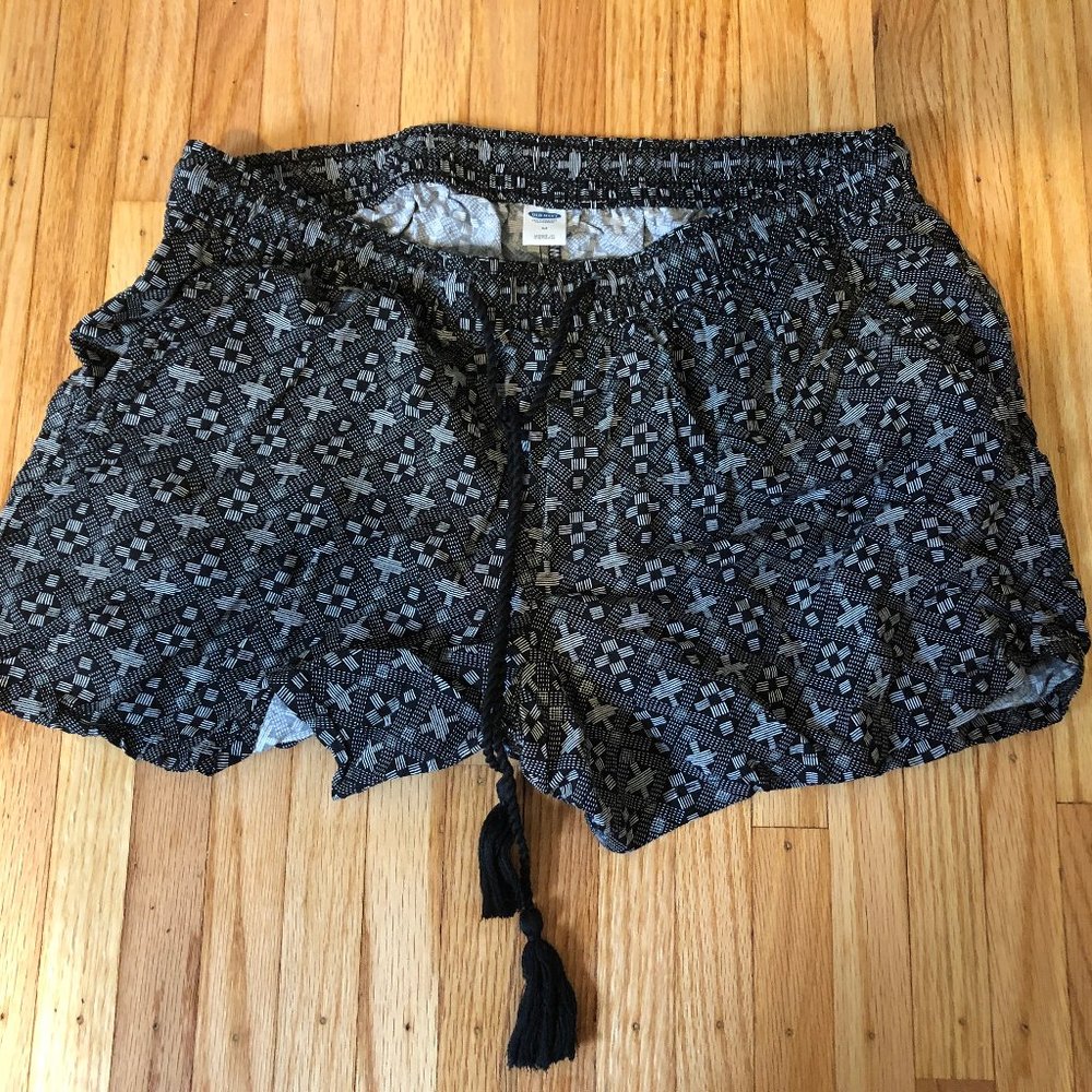 Old navy tie waist short